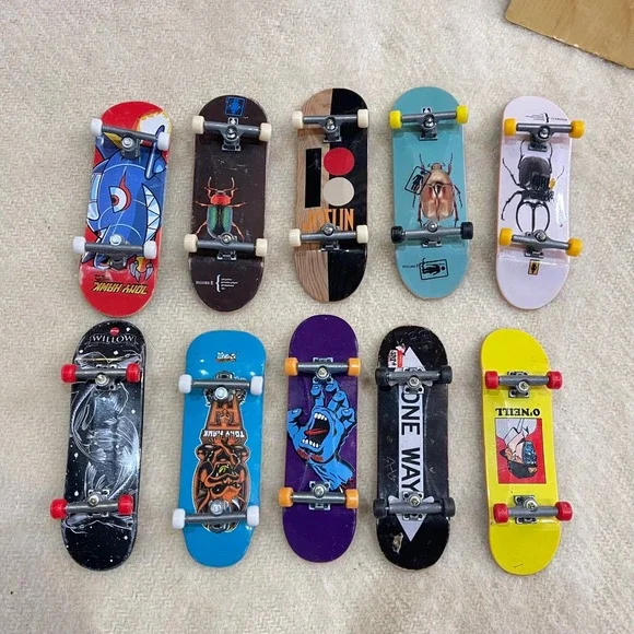 Tech Deck Tony Hawk Skate Park Ramps Stairs Rails Lot Finger Board & Accessories - Picture 7 of 9